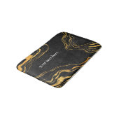 Trendy Black Gold Luxury Mit Monogramm Badematte (Schrägansicht)