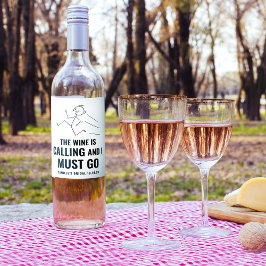 Trendy Black Wine heißt Weinetikett