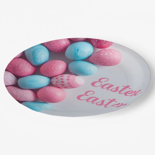 Trendy Blue and Pink Easter Eggs Pattern Paper Pappteller (Schrägansicht)