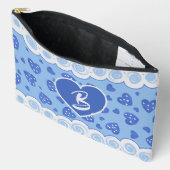 Trendy Blue Hearts mit Punkten und Wirbel Zubehörtasche (Offen)