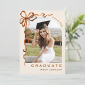 Trendy Boho Bow Ribbon 5 FOTO Graduation Party Einladung (Stehend Vorderseite)