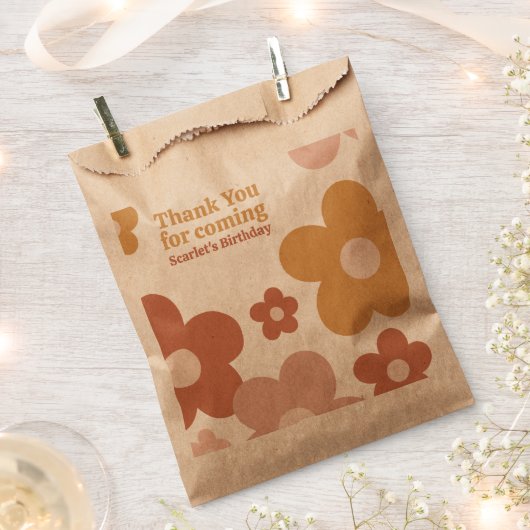 Trendy Boho Daisies Geschenktütchen (Ausgeschnitten)