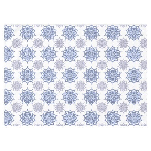 Trendy Boho Winter Blue, White Mandala Pattern Zen Tischdecke (Vorderseite (Horizontal))