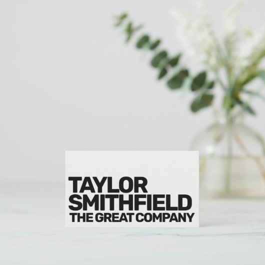 Trendy Bold Type Modern Visitenkarte (Stehend Vorderseite)