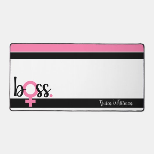 Trendy Boss Lady Moderne Typografie Pink Black Schreibtischunterlage (Vorderseite)