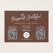 Trendy braune moderne Skript QR-Code Dank Karte (Vorderseite)
