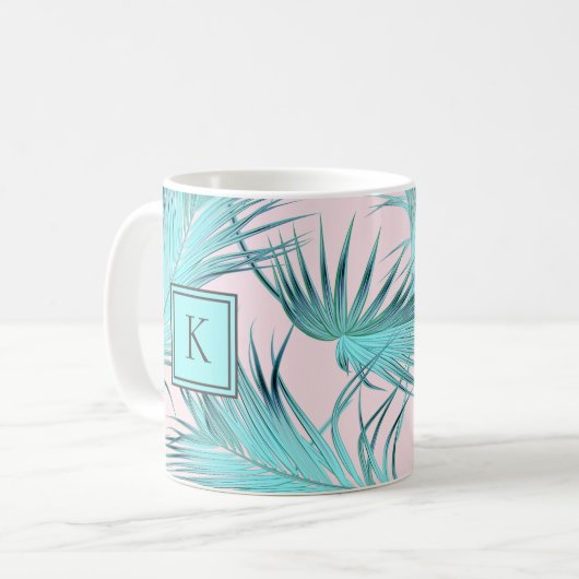 Trendy Chic Coastal Palms Muster mit Monogramm Kaffeetasse (Vorderseite Links)