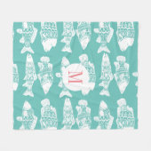 Trendy Coastal White Floral Fish | Monogramm Fleecedecke (Vorderseite (Horizontal))