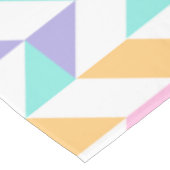 Trendy Colorful Geometric Shapes – Modern Style   Tischdecke (Schrägansicht)
