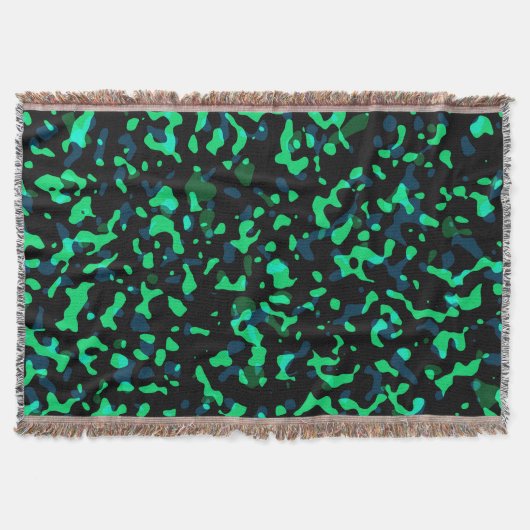 Trendy Cool Green Black Camouflage Decke (Vorderseite)