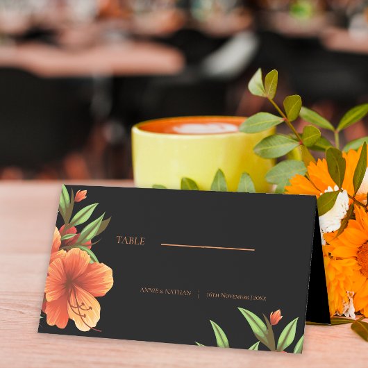 Trendy Dark Moody Orange Floral Wedding Platzkarte