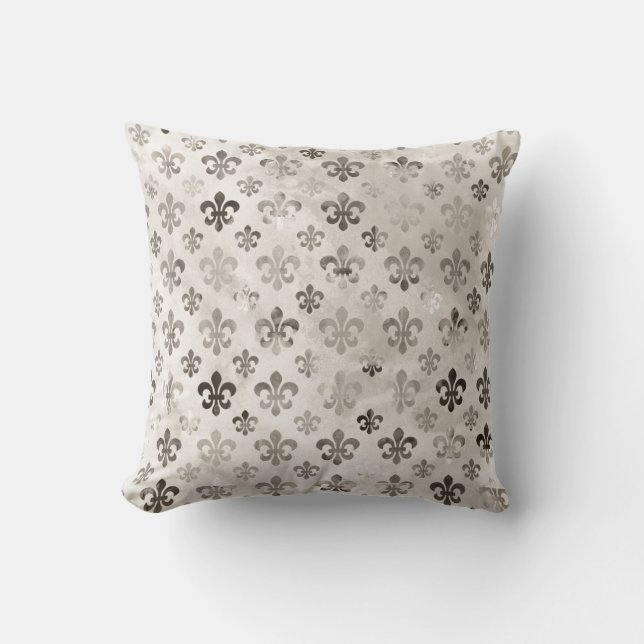Trendy Distressed Silver Gray Lilie Pattern Kissen (Vorderseite)