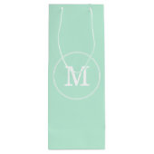 Trendy Elegant Mint Green Template White Monogram Geschenktüte Für Weinflaschen (Rückseite)