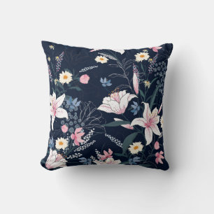 Trendy floral Muster in den vielen Blume. Kissen
