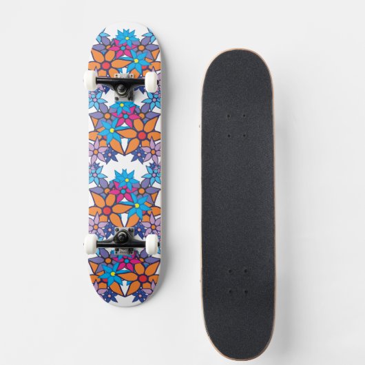 Trendy Floral Pattern Skateboard (Vorne)