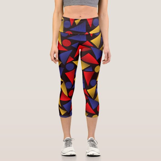 Trendy Geo Triangle Capri Leggings (Vorderseite)