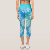 Trendy girly boho mandala handgezeichnetes Muster Capri Leggings (Rückseite)