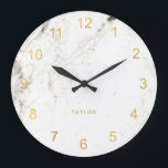 Trendy Glam Falsch Gold Look and White Marble Große Wanduhr<br><div class="desc">This elegant,  modern clock feys falsch gold look numerals on white marble look background.</div>