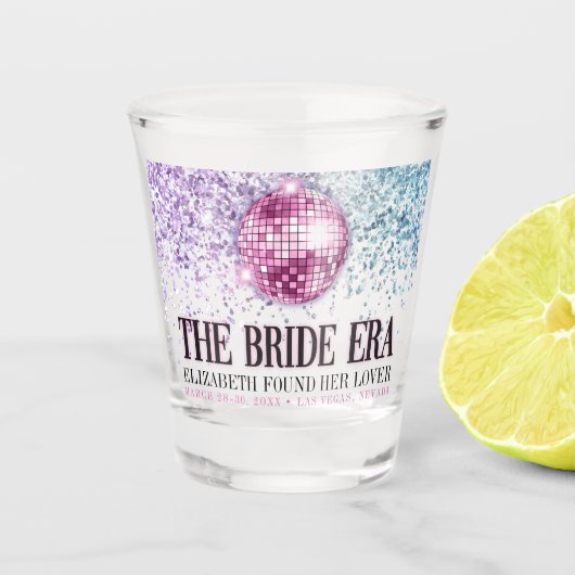 Trendy Glitter Disco Bride Era Bachelorette Party Schnapsglas (Vorderseite)
