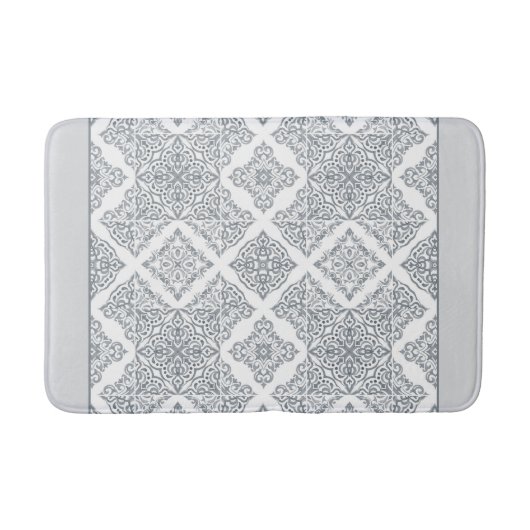 Trendy Gray and White Spanish Tiles Pattern Badematte (Vorderseite)