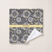 Trendy Gray and Yellow Floral Badhandtuch Set (Waschlappen)