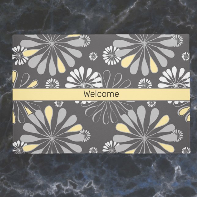 Trendy Gray and Yellow Floral Fußmatte (Von Creator hochgeladen)