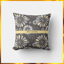 Trendy Gray and Yellow Floral Kissen
