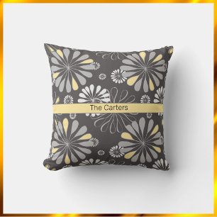 Trendy Gray and Yellow Floral Kissen