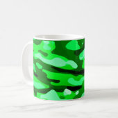 Trendy Green Camouflage Pattern Kaffeetasse (Vorderseite Links)