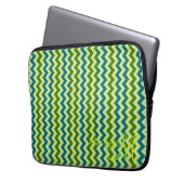 Trendy Green Zickzack Zigzag Custom Monogram Laptopschutzhülle (Vorderseite Links)