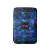 Trendy Initial Letter Monogram Shimmering Blue Badematte (Vorderseite Vertikal)