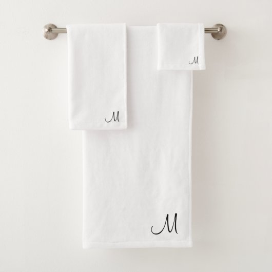 Trendy Initial Monogram Schwarz-weiß Typografie Badhandtuch Set (Insitu)