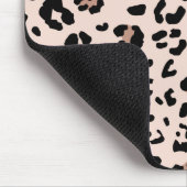Trendy Leopard Print in Rosa und Schwarz Mousepad (Ecke)