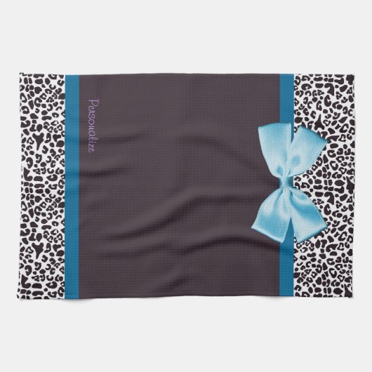 Trendy Leopard Print und Blue Ribbon mit Namen Küchentuch (Horizontal)