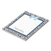 Trendy Leopard Print und Blue Ribbon mit Namen Notizblock (Rotiert)