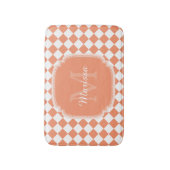 Trendy Light Orange Checkter Mit Monogramm Name Badematte (Vorderseite Vertikal)
