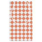Trendy Light Orange Checkter Mit Monogramm Name Kleine Geschenktüte (Rückseite)