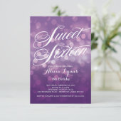 Trendy lila Bokeh beleuchtet 16. Geburtstag-Party Einladung (Stehend Vorderseite)