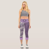 Trendy Lila Leopard Lila Black Punkt Custom Capri Leggings (Vorderseite)
