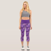 Trendy Lila Paisley Pattern Capri Leggings (Vorderseite)
