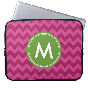 Trendy Lila Zickzack Personalize Monogram Laptopschutzhülle