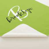 Trendy Lime Green Black and White Script Monogram Sherpadecke (3/4)
