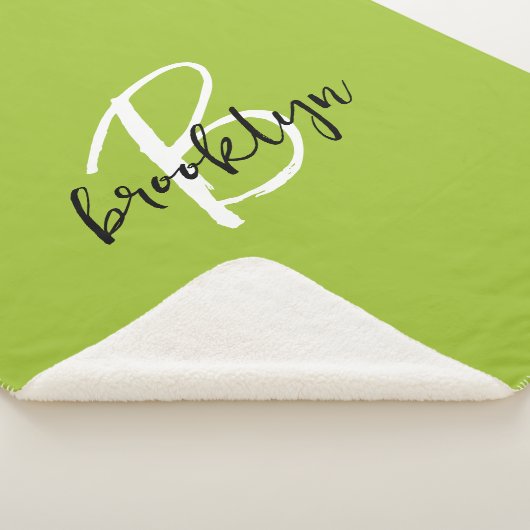 Trendy Lime Green Black and White Script Monogram Sherpadecke (3/4)