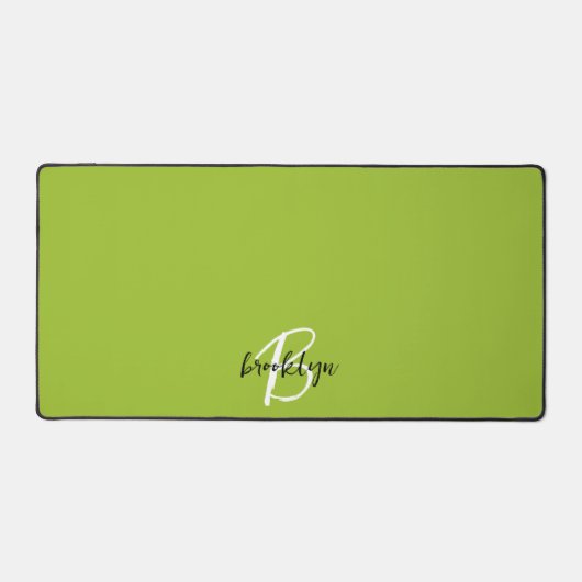 Trendy Lime Green Schwarz-weiß Script Monogram Schreibtischunterlage (Vorderseite)