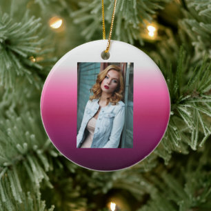 trendy magenta maroon marsala burgundy ombre keramik ornament