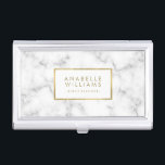 Trendy Marmorbeschaffenheits-und Imitat-Goldfolie Visitenkarten Dose<br><div class="desc">Eleganter und modischer Visitenkartehalterentwurf,  der eine schöne weiße Marmorbeschaffenheit mit Druckgoldfolienakzenten kennzeichnet. Vervollkommnen Sie für feine Künstler,  Grafikdesigner,  Modedesigner,  Lehrer,  Ereignisplaner,  Make-up und Haarkünstler,  die unterwegsmammen und viel mehr! 
Benötigen Sie eine Farbänderung? Suchen nach zusammenpassenden Produkten? Schicken Sie uns eine Mitteilung zu heartlockedstudio@gmail.com und wir sind glücklich zu helfen.</div>