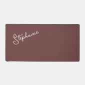 Trendy Minimalistisch Brown Script Personalisiert Schreibtischunterlage (Vorderseite)