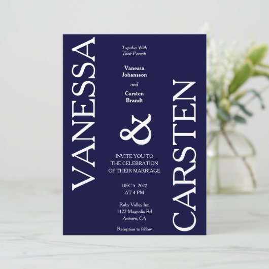 Trendy Minimalistisch Wedding Einladung (Stehend Vorderseite)