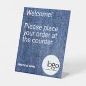 TRENDY MODERN DENIM BLUE EIGENE LOGO BRANDGESCHÄFT SOCKELSCHILD (Vorderseite)