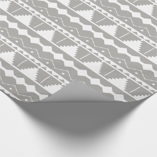 Trendy Modern Gray & White Aztec Print Geschenkpapier (Ecke)